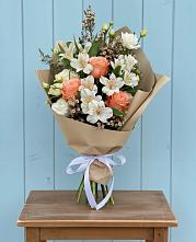 Букет цветов из:  Альстромерии, Лизиантусы, Розы и Хризантемы #REPLACE_PRED# Кокошкино