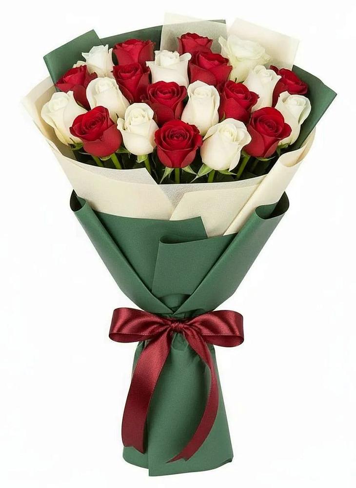 Букет Микс из красных и белых роз в Кокошкино