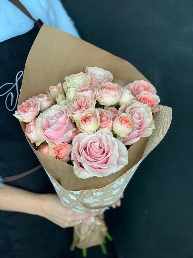 Букет цветов из: Хризантемы и Розы в Кокошкино