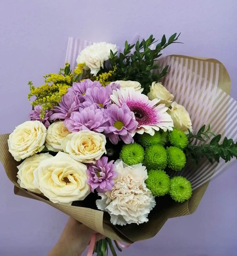 Букет цветов из: Хризантемы, Розы, Гвоздики и Герберы в Кокошкино