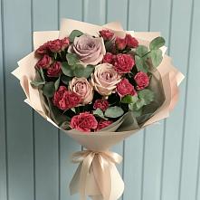 Букет цветов из:  Гвоздики и Розы в Кокошкино