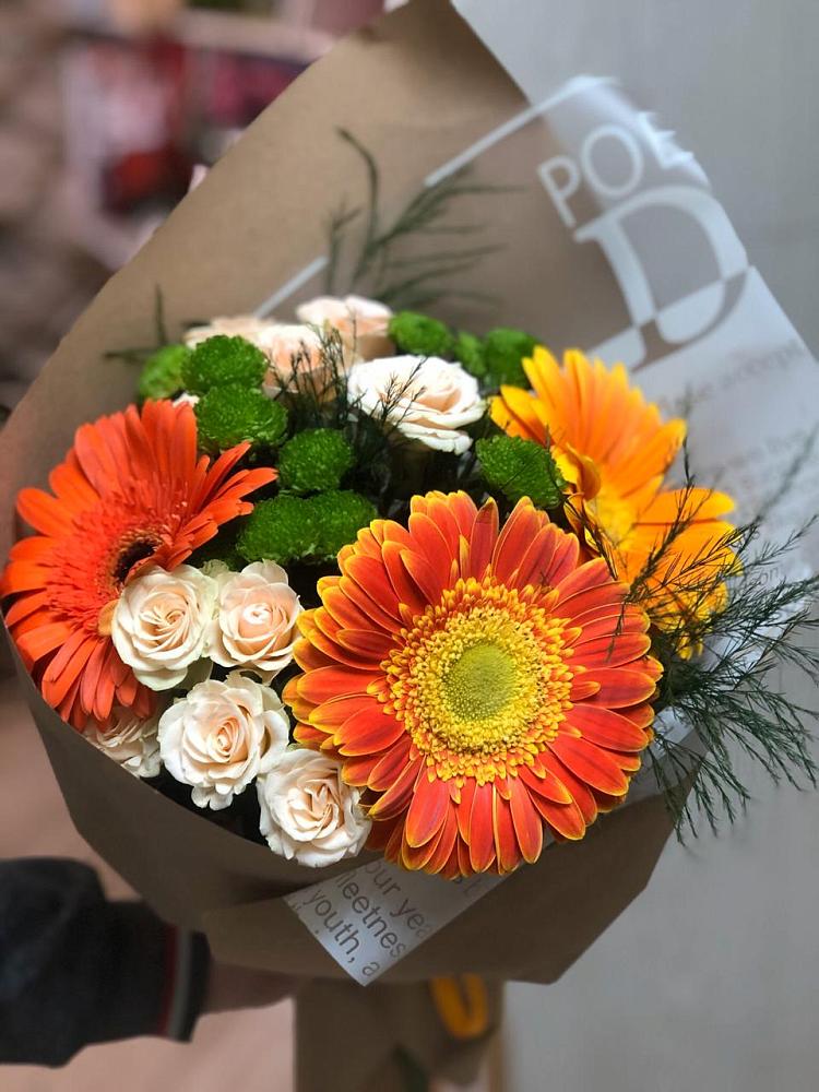 Букет цветов из: Герберы, Хризантемы и Розы в Кокошкино