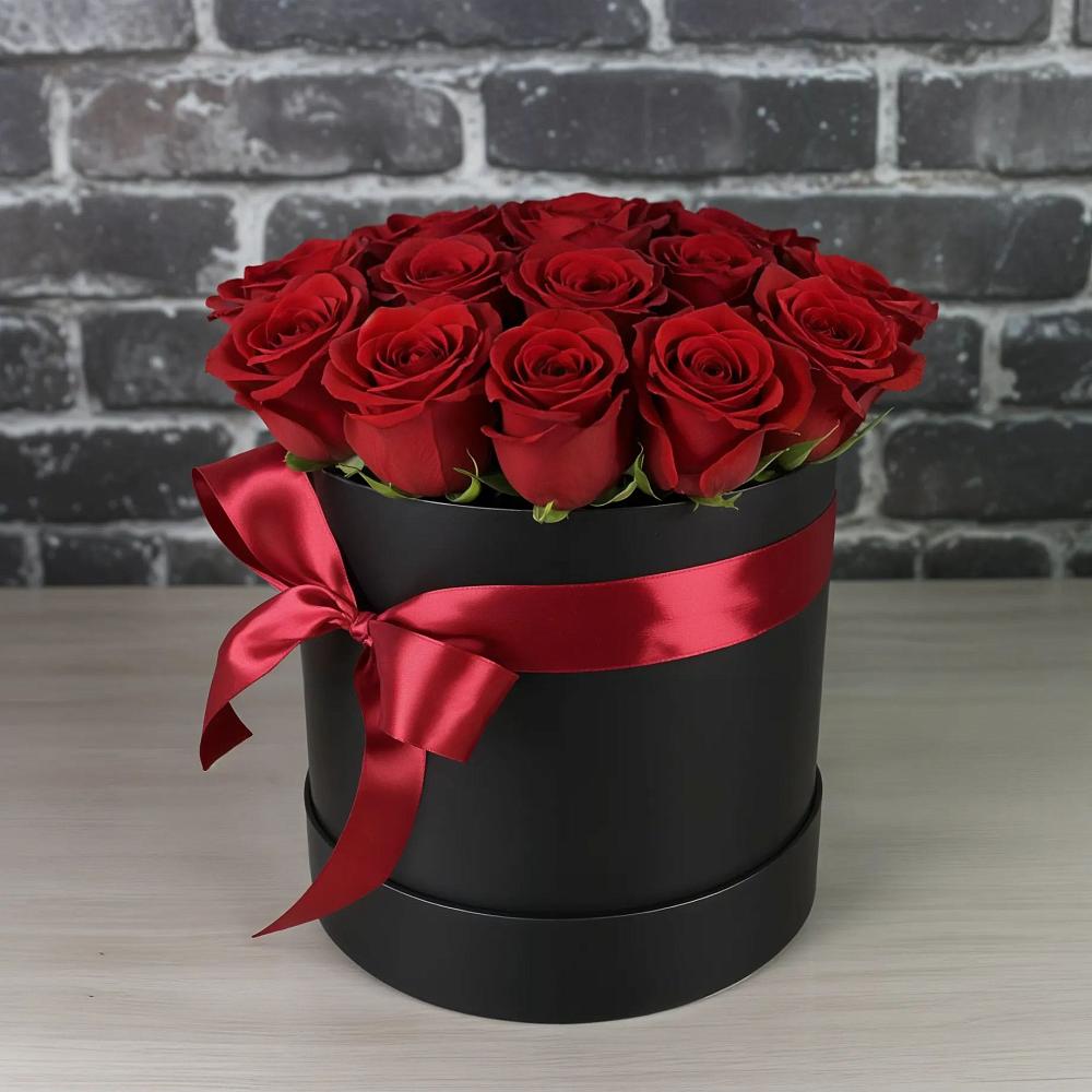 Цветочная композиция из Розы в шляпной коробке в Кокошкино