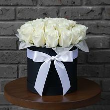 Цветочная композиция из Розы в шляпной коробке в Кокошкино