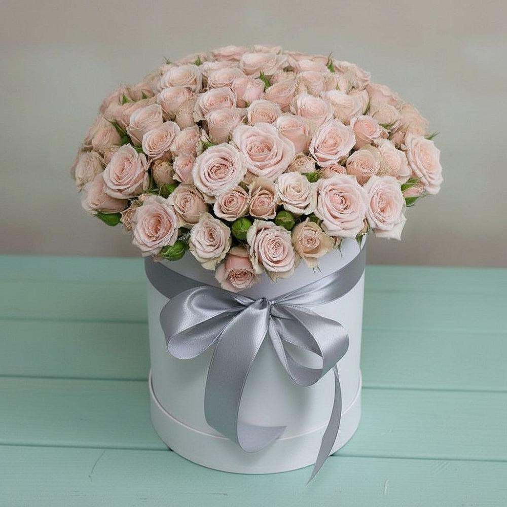 Цветочная композиция из Розы в шляпной коробке в Кокошкино